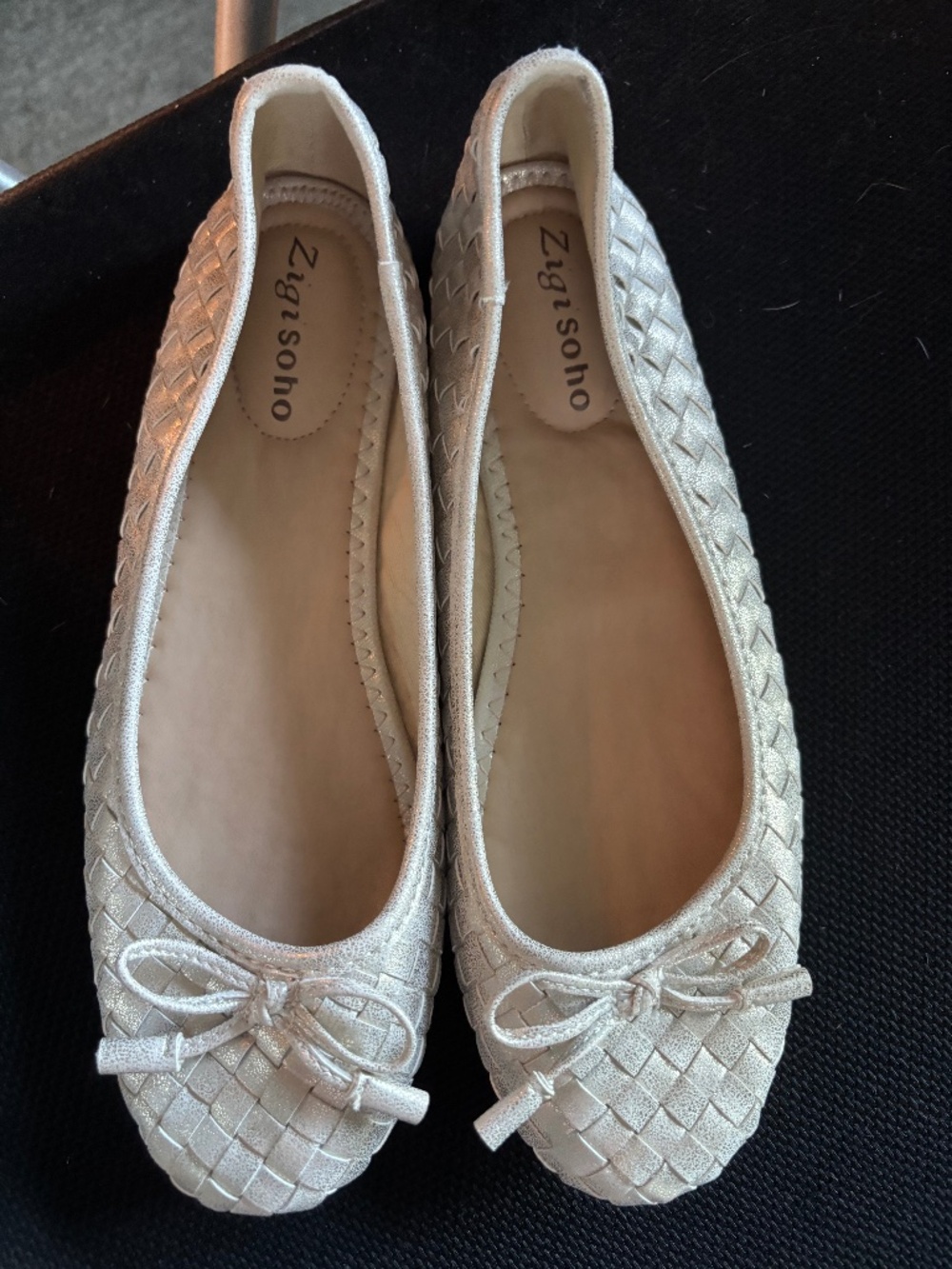 Zigi Soho gold woven flats. Size 9